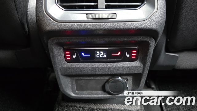 Volkswagen Tiguan (II) 2.0 TDI Prestige 2023 — фото 19
