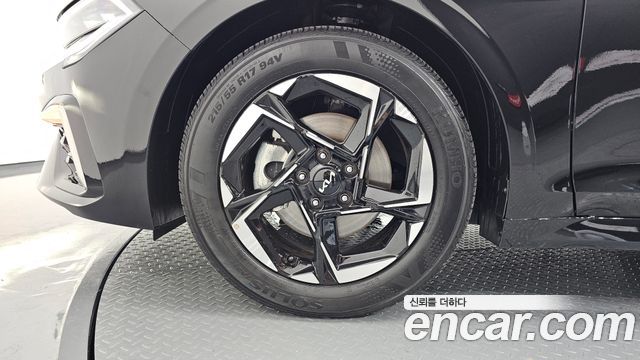 Kia K5 (III) 2.0 Prestige 2025 — фото 5