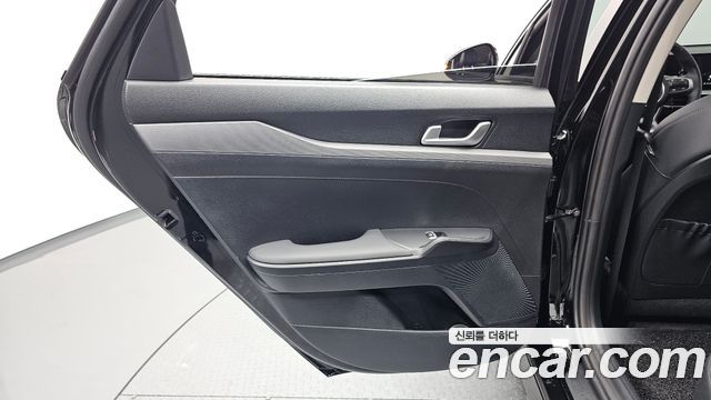 Kia K5 (III) 2.0 Prestige 2025 — фото 31