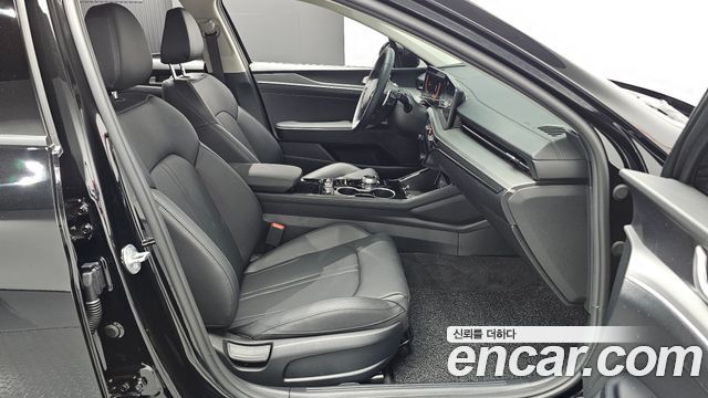 Kia K5 (III) 2.0 Prestige 2025 — фото 32