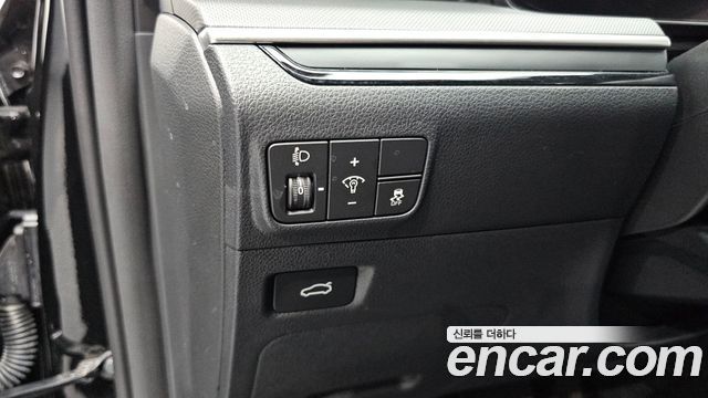 Kia K5 (III) 2.0 Prestige 2025 — фото 33