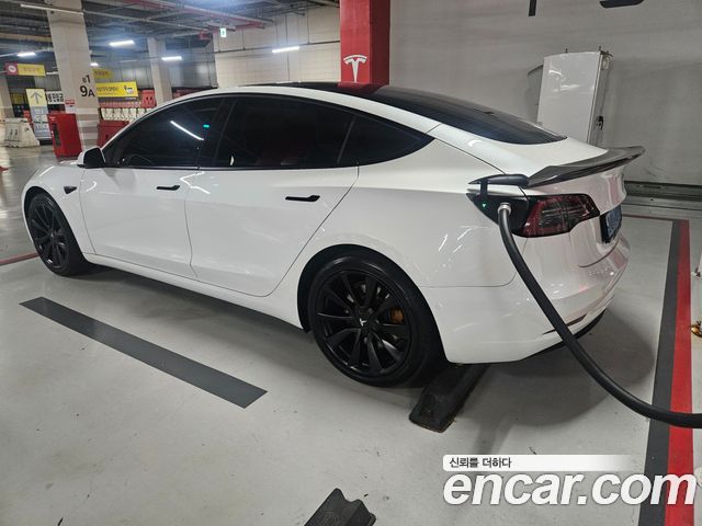 Tesla Model 3 Long Range AWD 2022 — фото 2