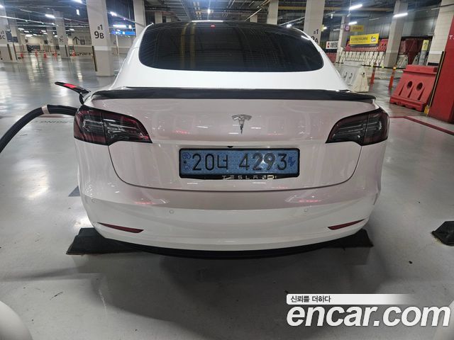 Tesla Model 3 Long Range AWD 2022 — фото 4