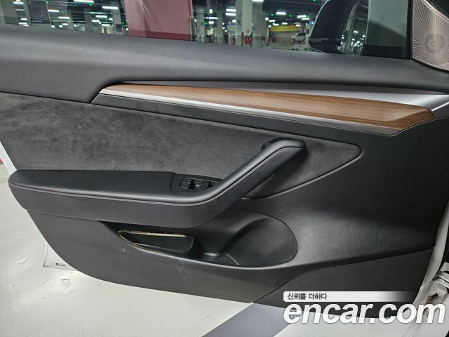 Tesla Model 3 Long Range AWD 2022 — фото 18
