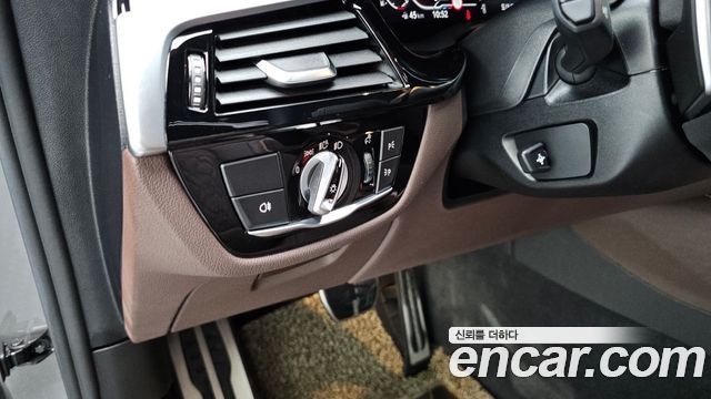 BMW 6 Series GT (G32) 630i xDrive M Sport 2021 — фото 14