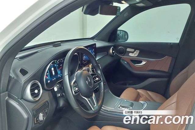 Mercedes-Benz GLC-Class (X253) GLC300 4MATIC 2022 — фото 17