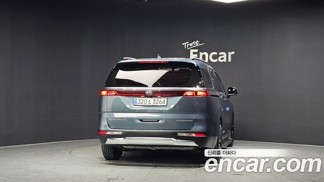 Kia Carnival (IV) Gasoline 7-Seater Signature 2021 — фото 4