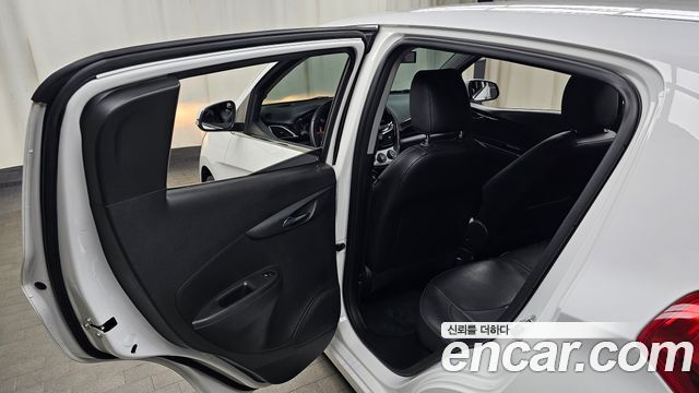 Chevrolet Spark Premier 2022 — фото 19