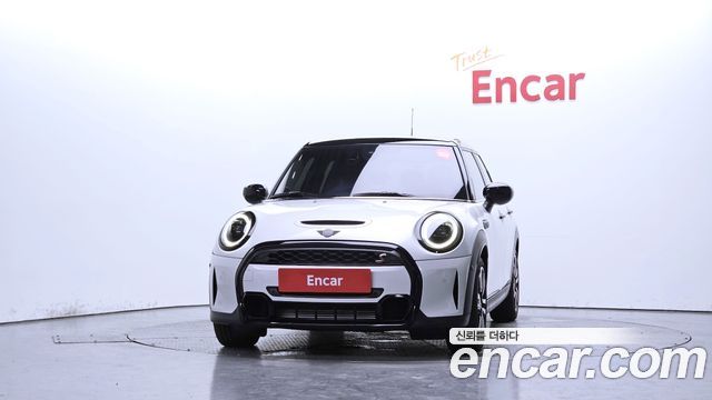MINI Cooper S 5Door Classic Third Generation 2024 — фото 3