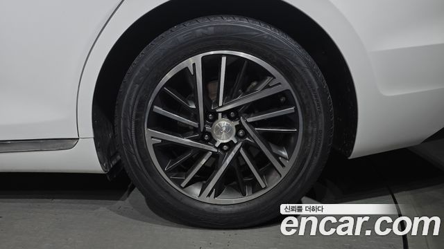 Hyundai Grandeur (IG) 2.5 Premium Choice 2021 — фото 21