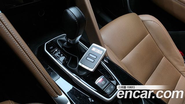Renault Korea QM6 2.0 LPe RE Signature 2WD 2023 — фото 9