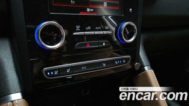 Renault Korea QM6 2.0 LPe RE Signature 2WD 2023 — фото 17