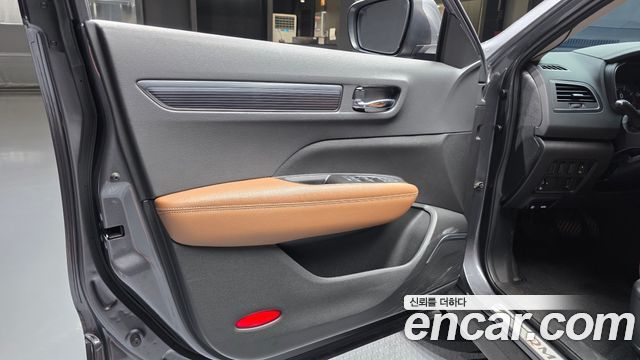 Renault Korea QM6 2.0 LPe RE Signature 2WD 2023 — фото 24