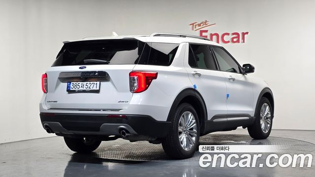 Ford Explorer (VI) 2.3 LimIted 4WD 2023 — фото 2