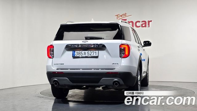 Ford Explorer (VI) 2.3 LimIted 4WD 2023 — фото 4