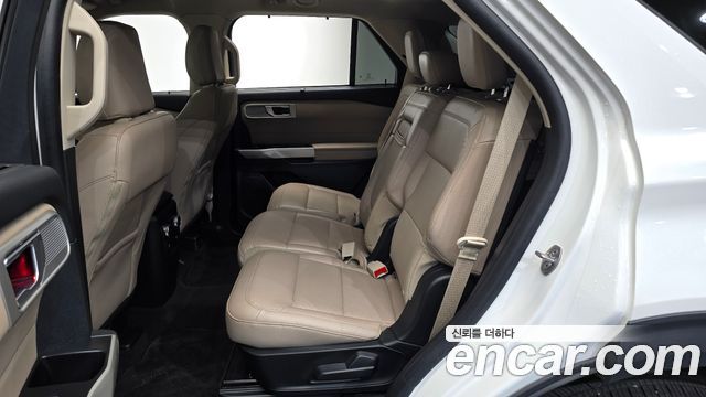 Ford Explorer (VI) 2.3 LimIted 4WD 2023 — фото 11