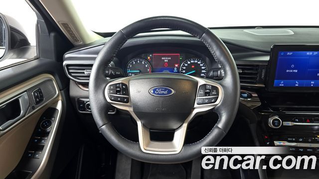 Ford Explorer (VI) 2.3 LimIted 4WD 2023 — фото 13