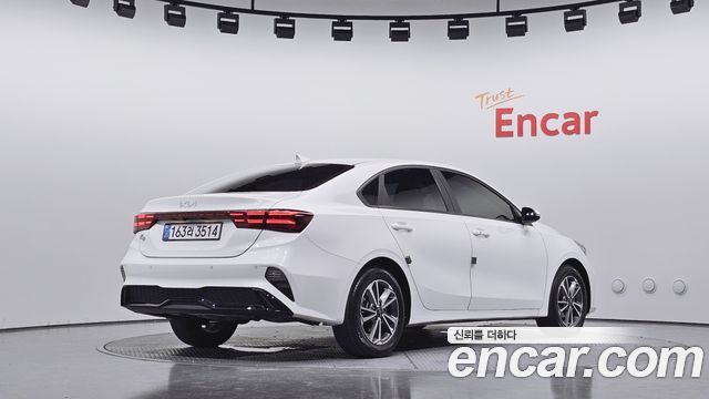 Kia K3 (II) 1.6 Prestige 2022 — фото 2