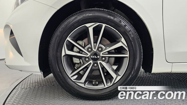 Kia K3 (II) 1.6 Prestige 2022 — фото 5