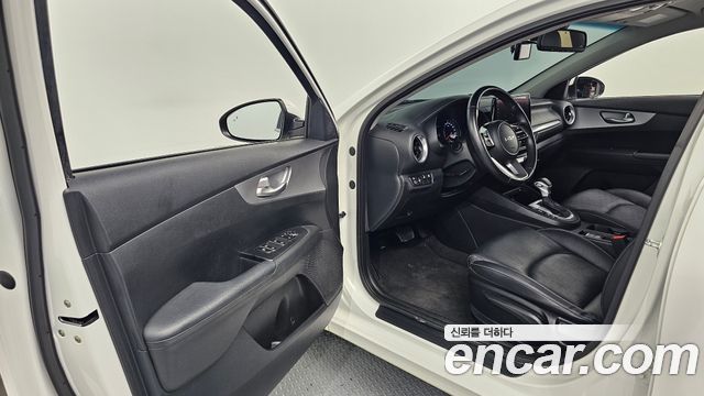 Kia K3 (II) 1.6 Prestige 2022 — фото 10