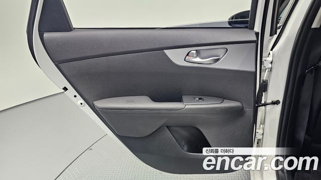 Kia K3 (II) 1.6 Prestige 2022 — фото 25