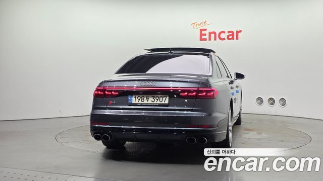 Audi S8 (D5) 4.0 TFSI Quattro LWB 2021 — фото 4