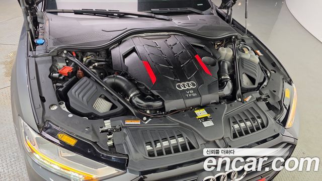 Audi S8 (D5) 4.0 TFSI Quattro LWB 2021 — фото 6