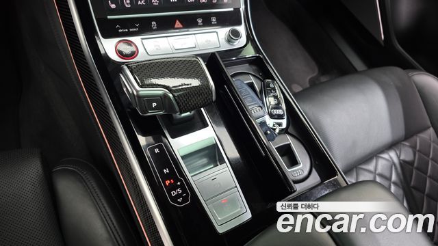 Audi S8 (D5) 4.0 TFSI Quattro LWB 2021 — фото 9