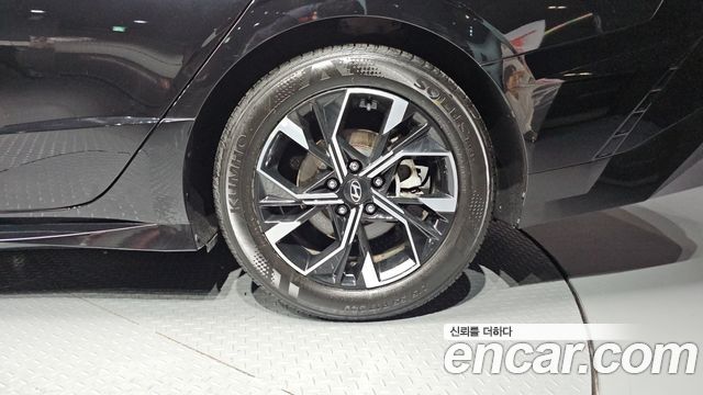 Hyundai Sonata The Edge (DN8) 2.0 Exclusive 2024 — фото 21