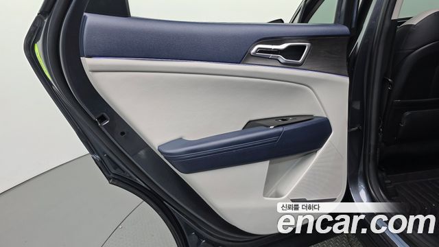 Kia Sportage (V) LPG 2.0 2WD Signature 2023 — фото 25