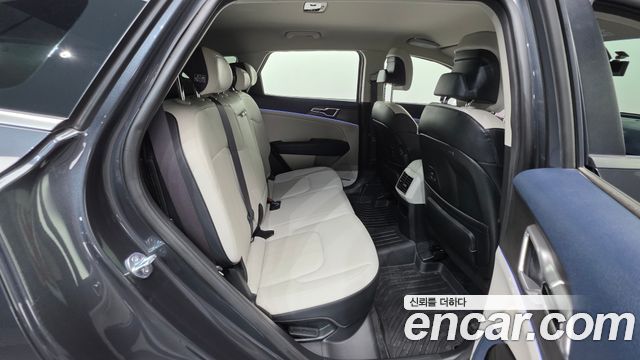 Kia Sportage (V) LPG 2.0 2WD Signature 2023 — фото 29