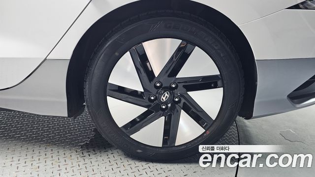 Hyundai Ioniq 6 Long Range Exclusive 2023 — фото 21