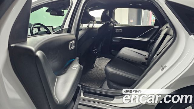 Hyundai Ioniq 6 Long Range Exclusive 2023 — фото 26