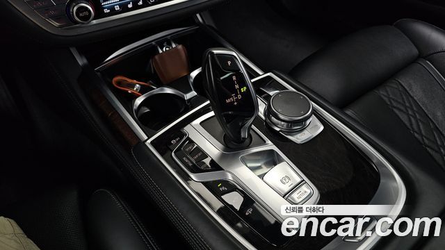 BMW 7 Series (G11) 750Li xDrive 2016 — фото 9