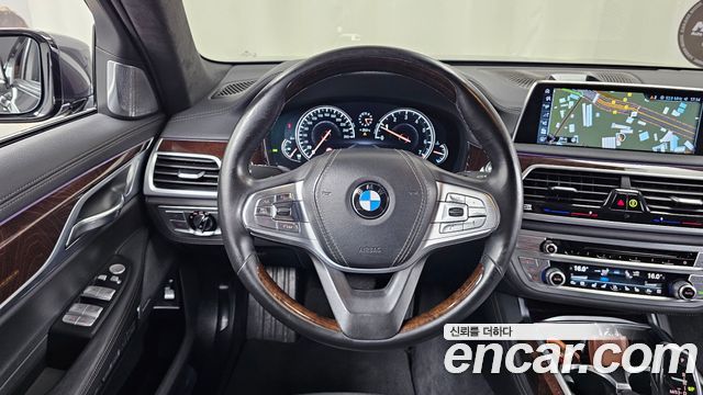 BMW 7 Series (G11) 750Li xDrive 2016 — фото 13