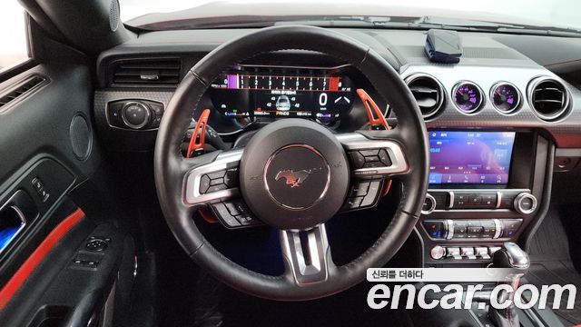 Ford Mustang GT Coupe 2020 — фото 16