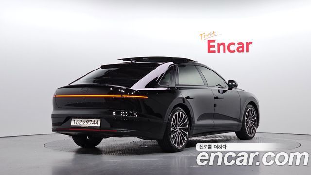 Hyundai Grandeur (GN7) 3,5 Gasoline 4WD Calligraphy 2026 — фото 2