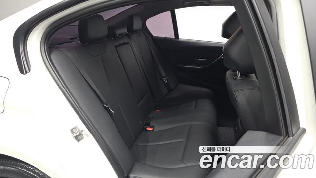 BMW 3 Series (F30) 320d xDrive 2013 — фото 11