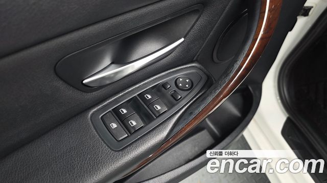BMW 3 Series (F30) 320d xDrive 2013 — фото 19