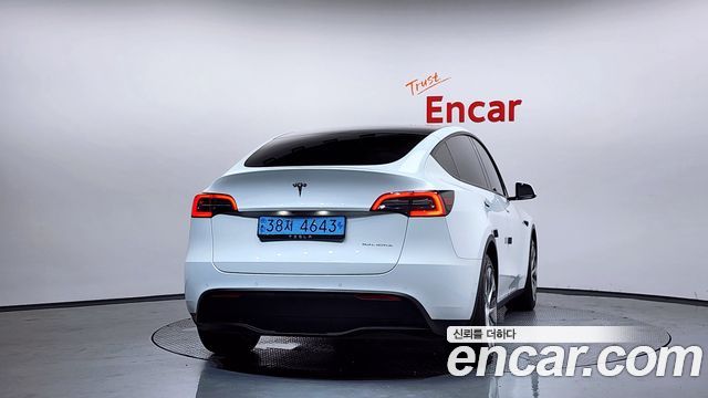 Tesla Model Y Long Range AWD 2021 — фото 4