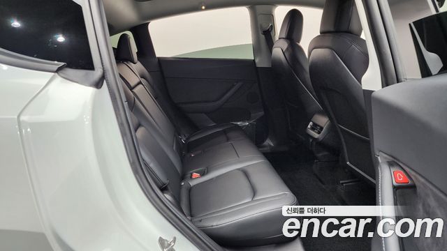 Tesla Model Y Long Range AWD 2021 — фото 11