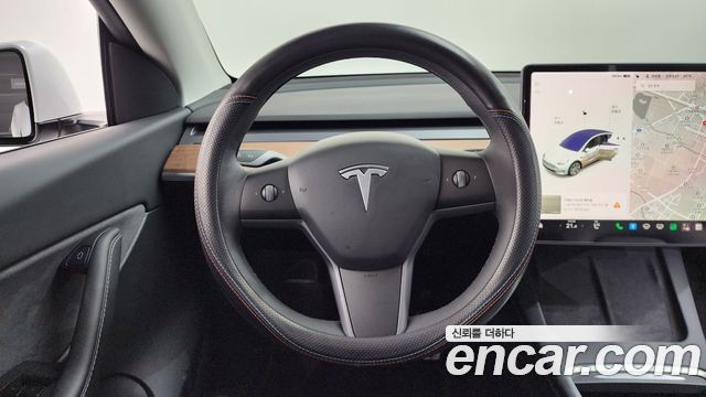 Tesla Model Y Long Range AWD 2021 — фото 12