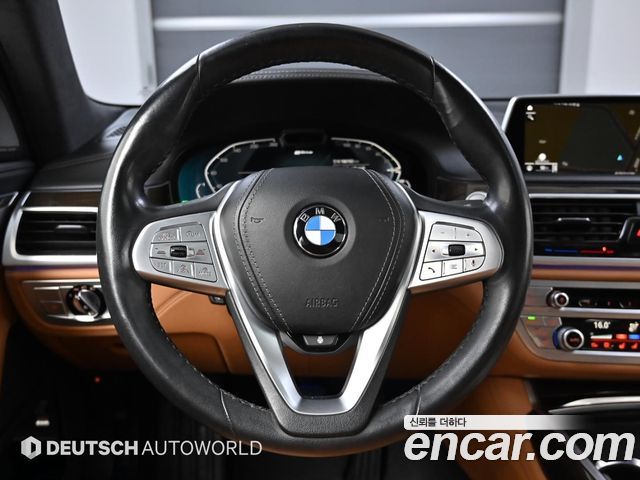 BMW 7 Series (G11) 745Le iPerformance Design Pure Excellence 2021 — фото 15