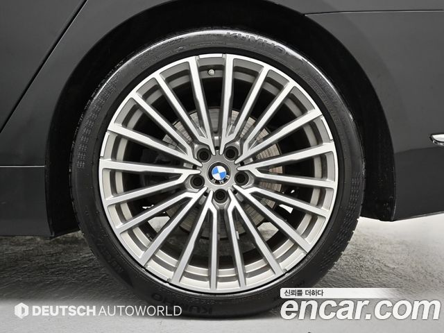 BMW 7 Series (G11) 745Le iPerformance Design Pure Excellence 2021 — фото 21
