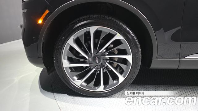 Lincoln Aviator (II) 3.0 Reserve  AWD 2022 — фото 5