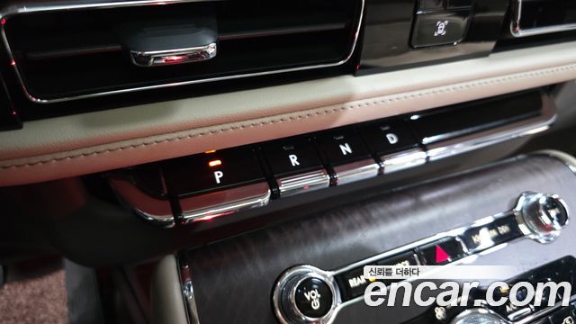Lincoln Aviator (II) 3.0 Reserve  AWD 2022 — фото 9
