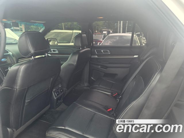 Ford Explorer 2.3 Limited 4WD 5th 2017 — фото 10