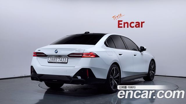 BMW 5 Series (G60) 530i xDrive M Sport 2026 — фото 2