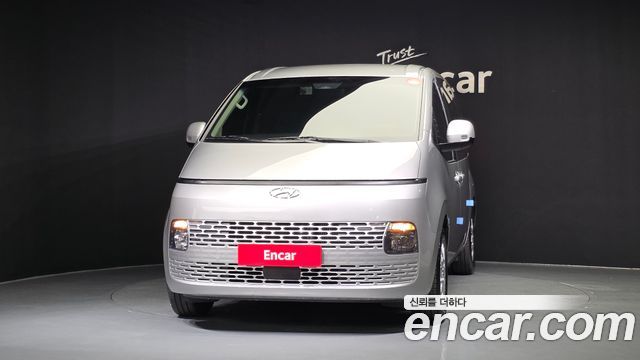 Hyundai Staria Tourer 11-Seater Modern 2022 — фото 3