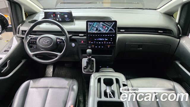 Hyundai Staria Tourer 11-Seater Modern 2022 — фото 7